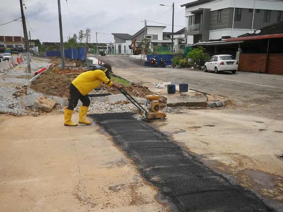 PEMASANGAN LAMPU JALAN DAN LAMPU ISYARAT