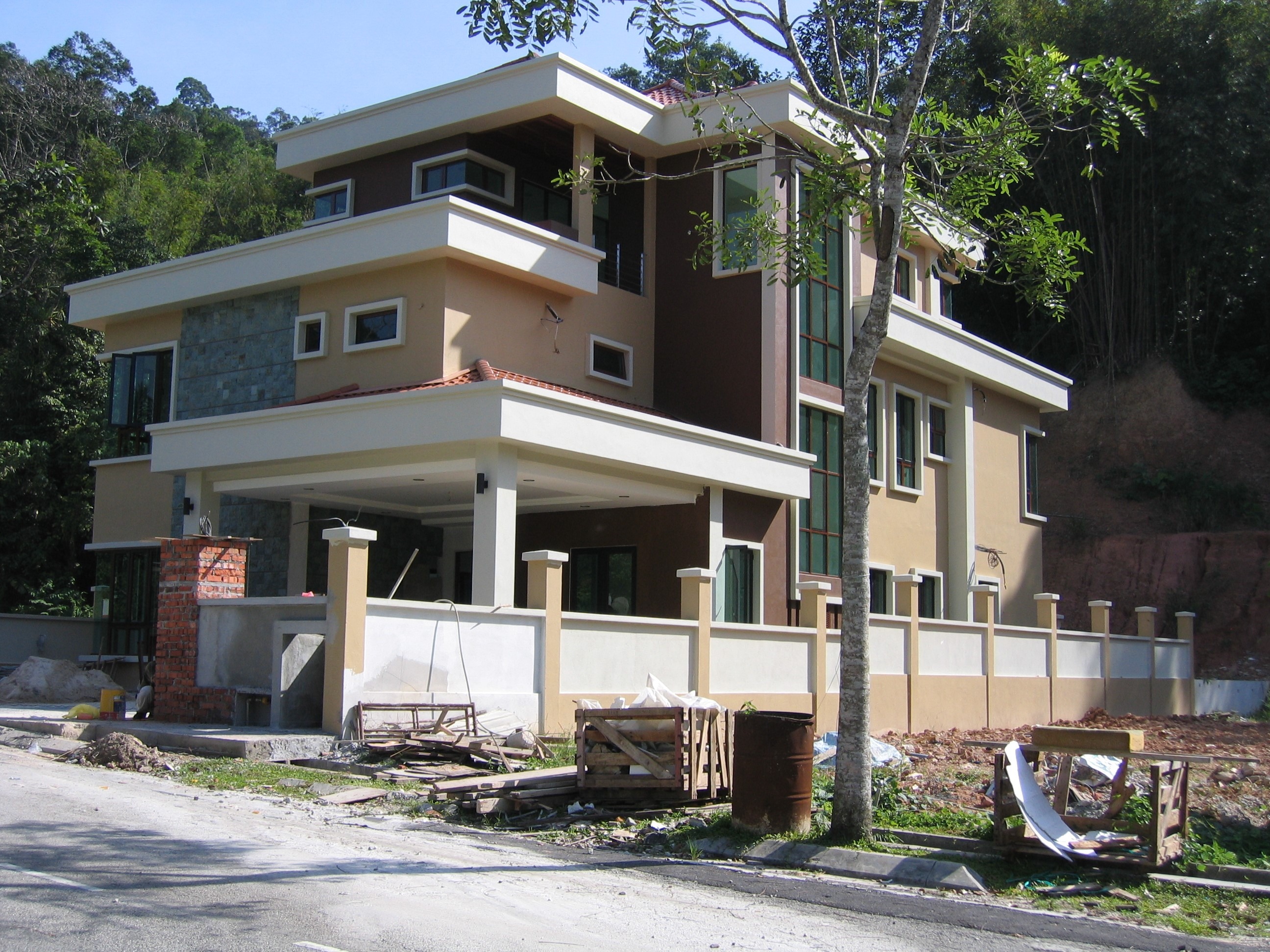 3 Level Bangalow At Rawang Daerah Gombak