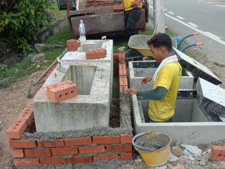 PEMASANGAN LAMPU ISYARAT PEJALAN KAKI 